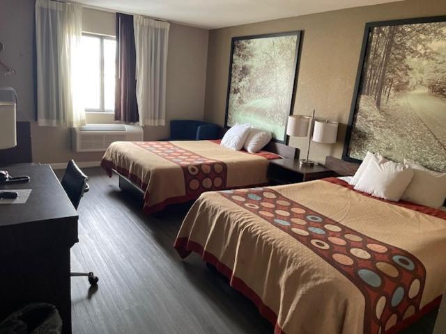 Super 8 By Wyndham Alton Motel Екстериор снимка