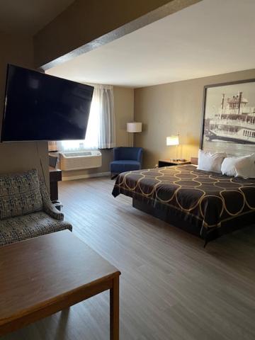 Super 8 By Wyndham Alton Motel Екстериор снимка